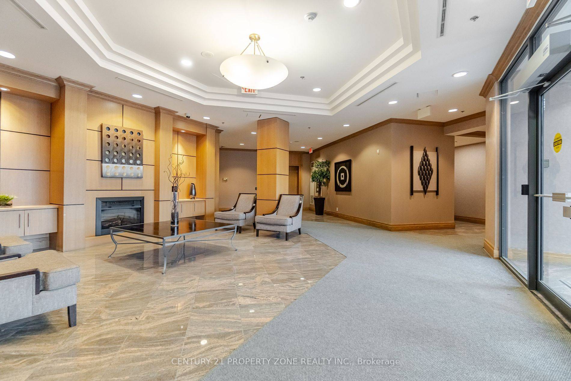 Richmond Hill, ON L4B 0B1,185 Oneida CRES #903