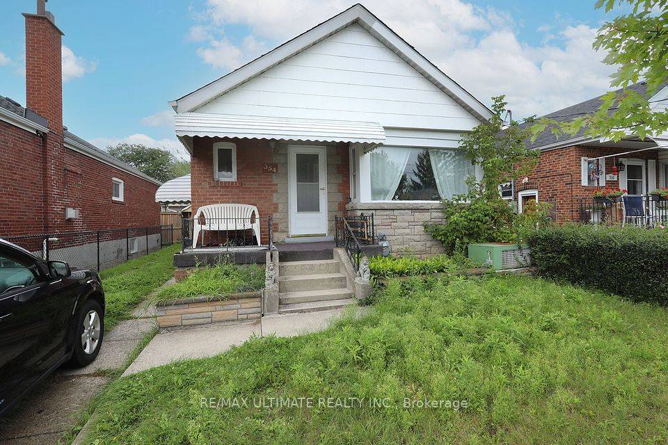 Toronto E03, ON M4C 4A5,354 Woodmount AVE