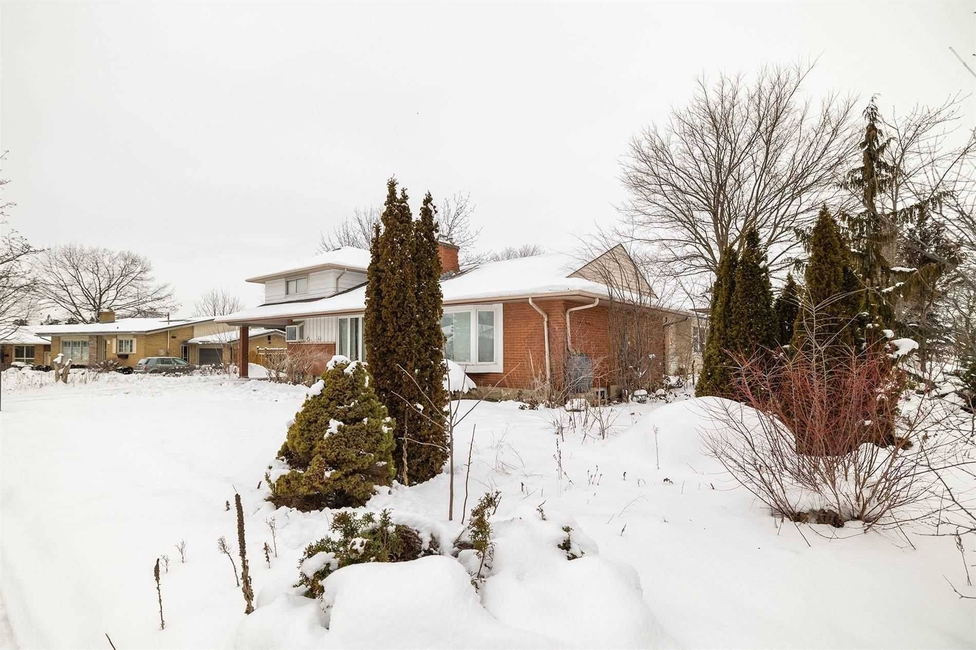 Kitchener, ON N2B 1C8,116 Deerfield AVE