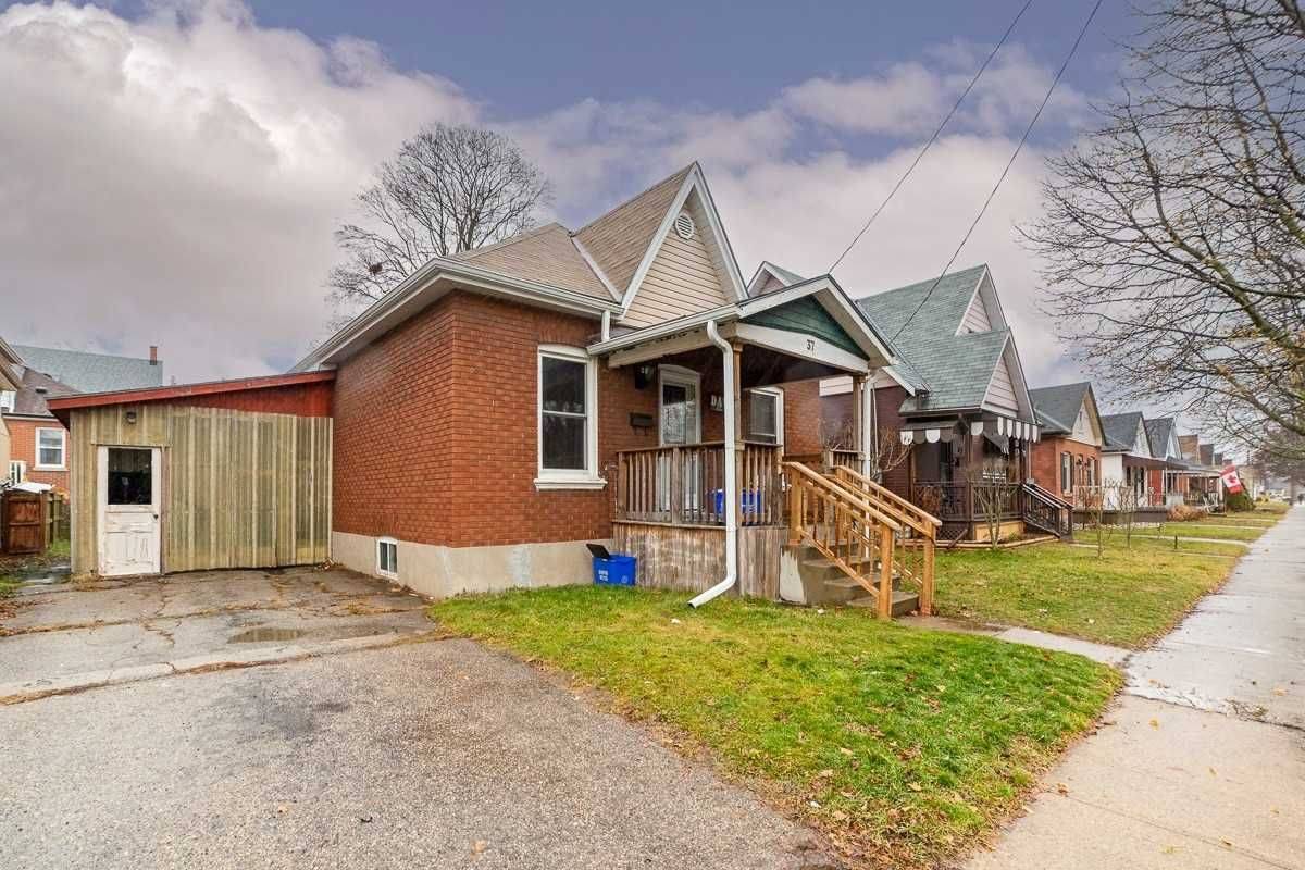 Brantford, ON,37 Emilie ST