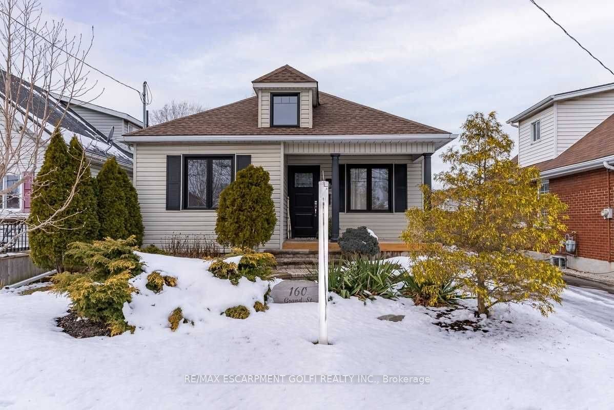 Brantford, ON N3R 4B9,160 Grand ST