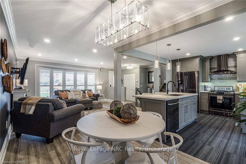 Hamilton, ON L8T 1P3,156 Sherwood Rise