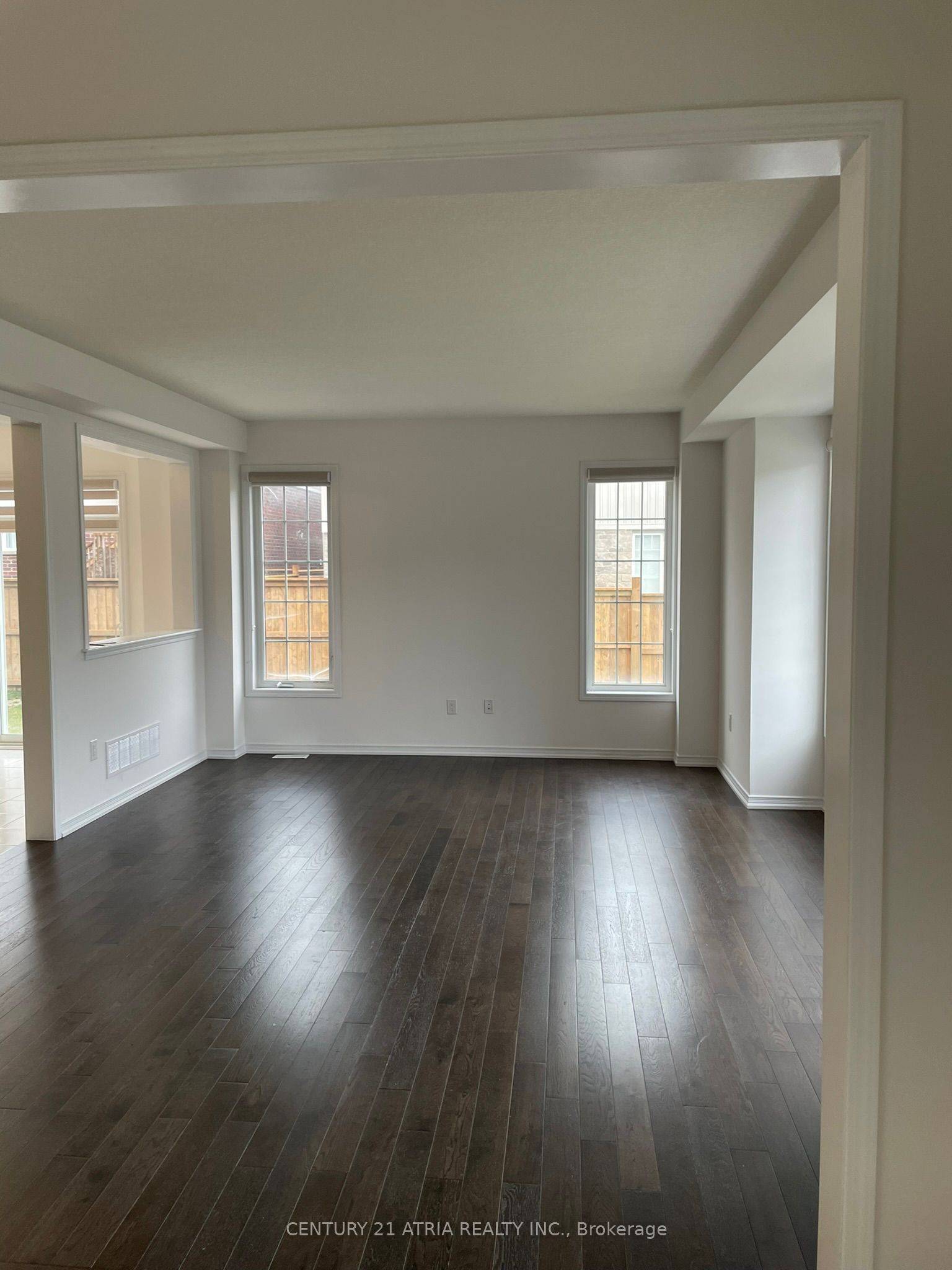 Niagara Falls, ON L2H 3S5,8613 Pawpaw LN