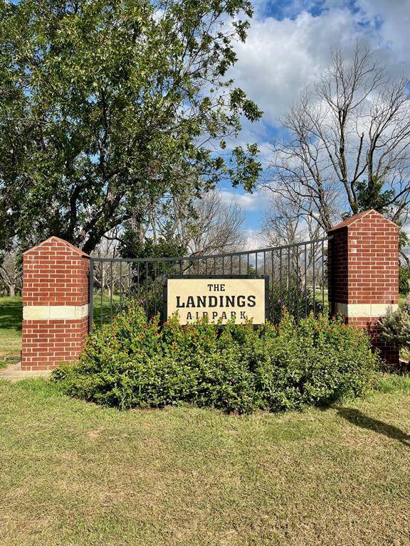 Granbury, TX 76049,8412 W Landings Road