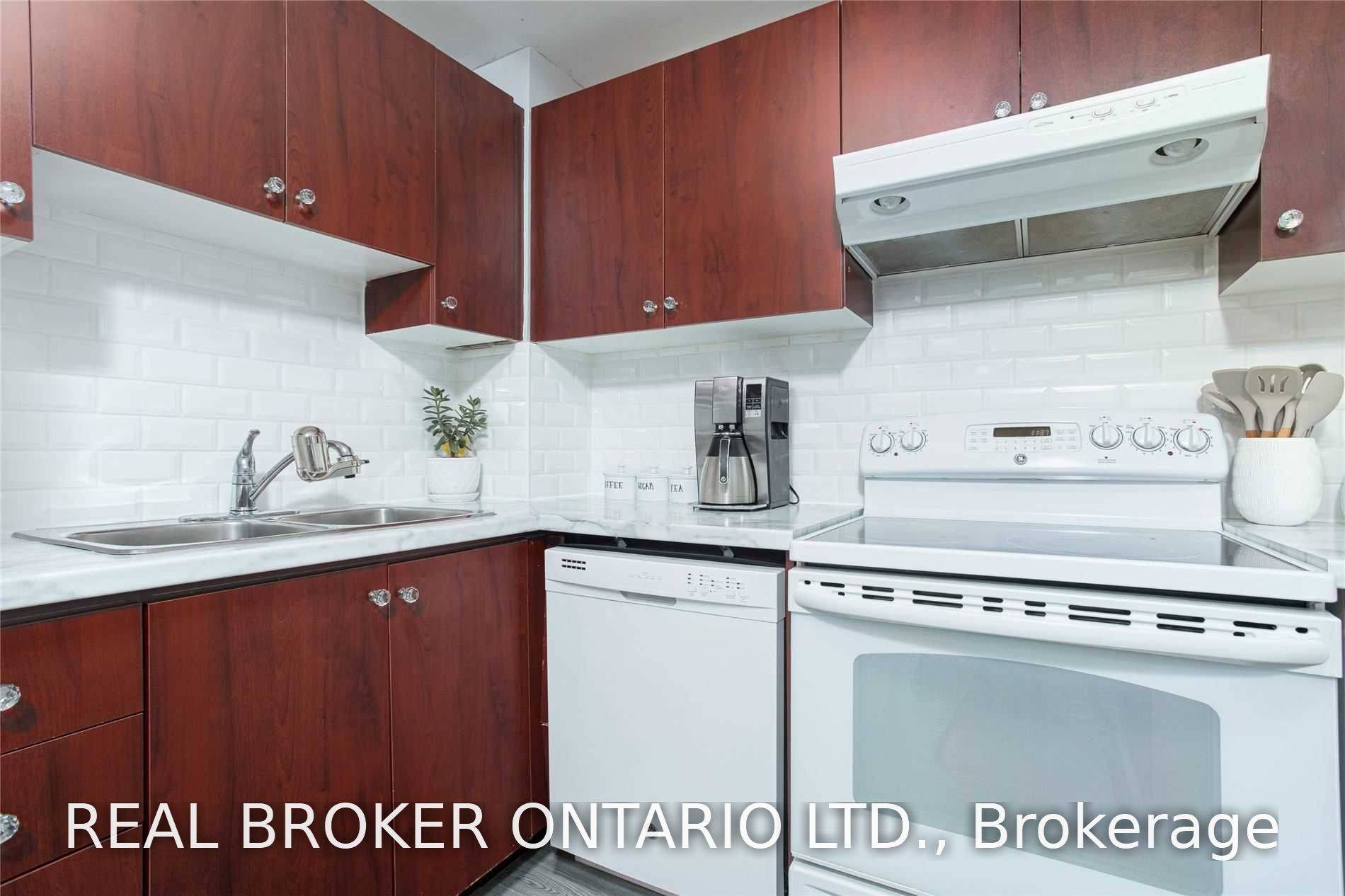 Mississauga, ON L5N 3K8,6720 Glen Erin DR #G10