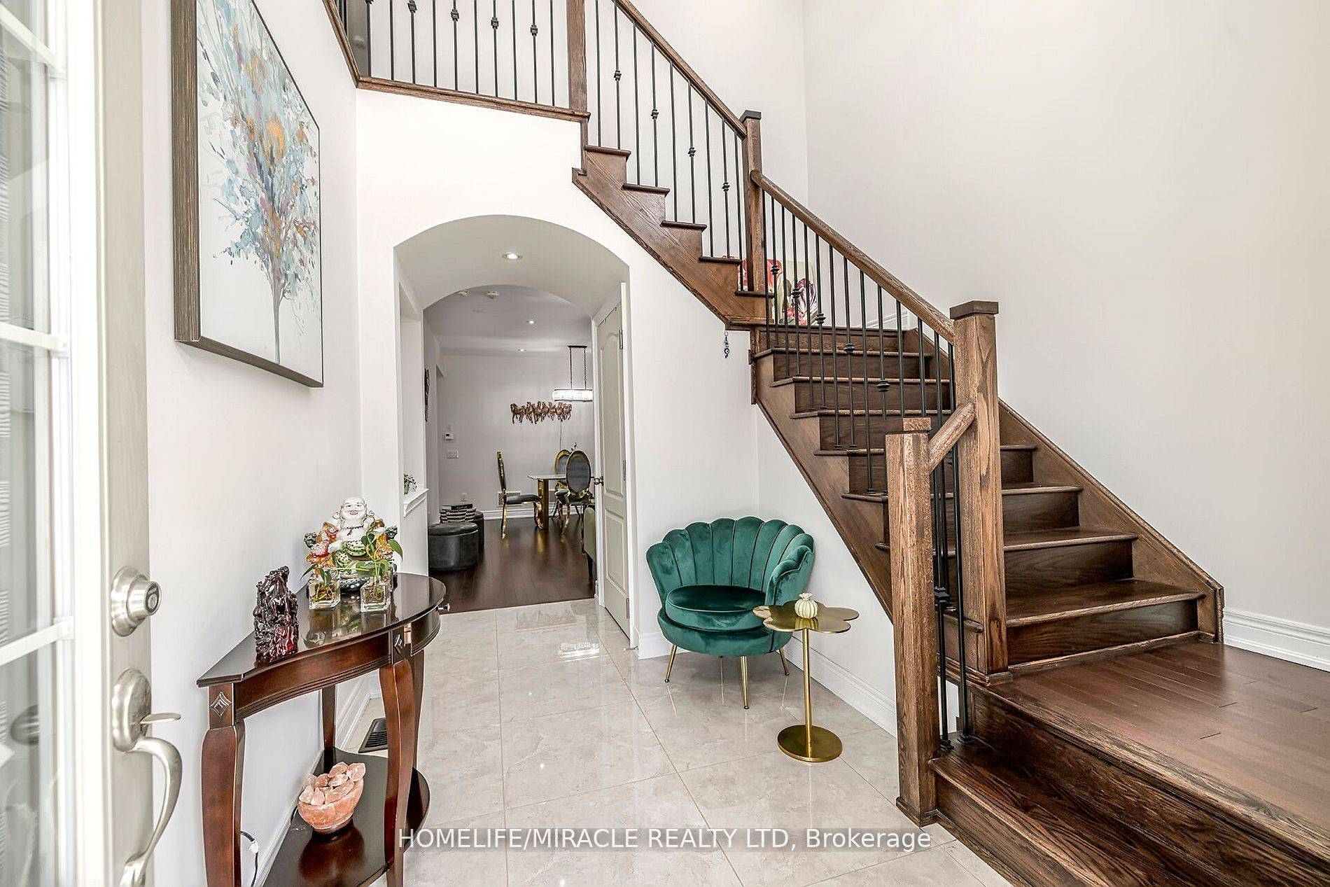 Brampton, ON L6R 4B1,29 Sinatra ST