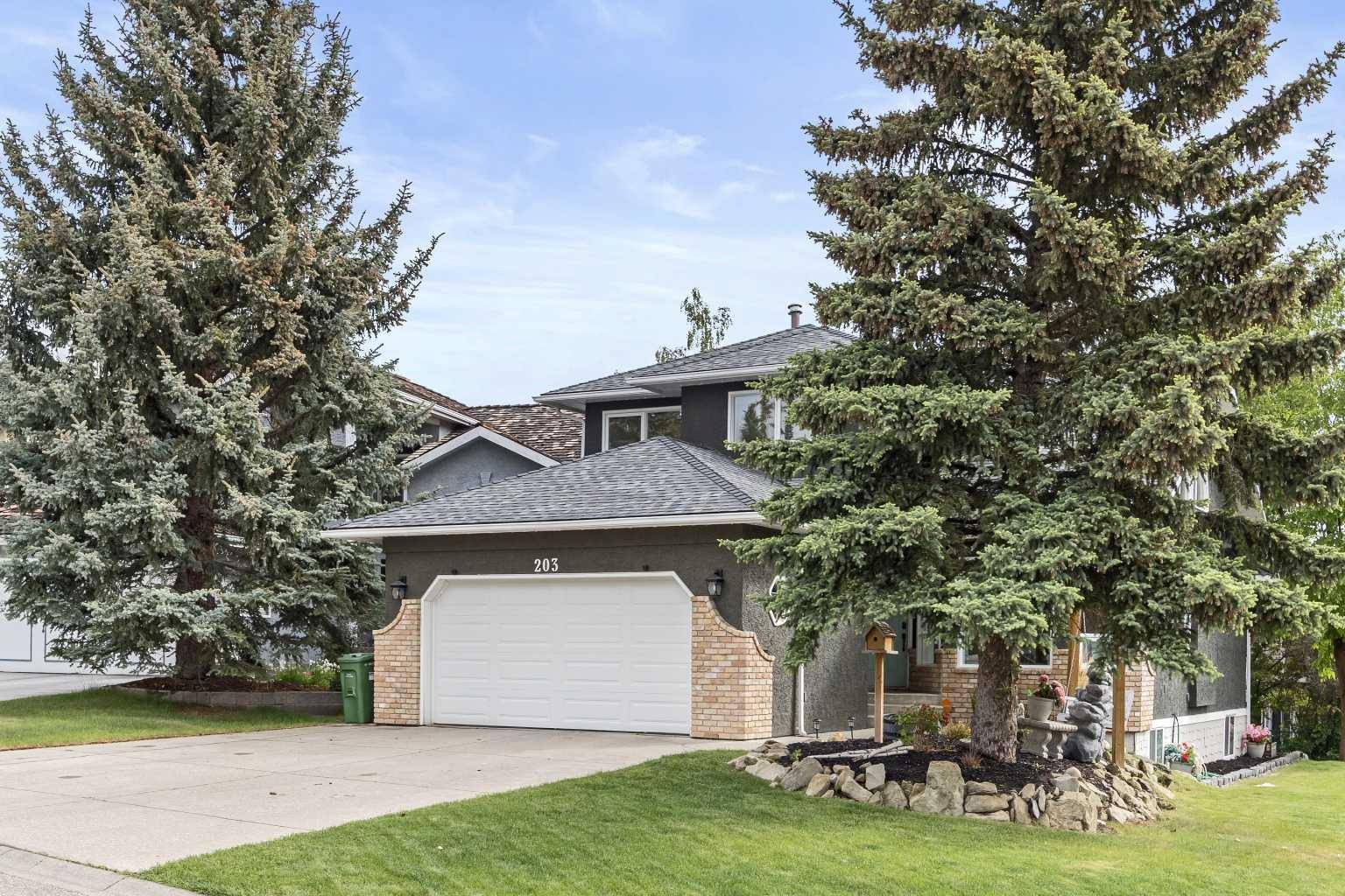 Calgary, AB T2Y 1W4,203 Shawnee Mews SW