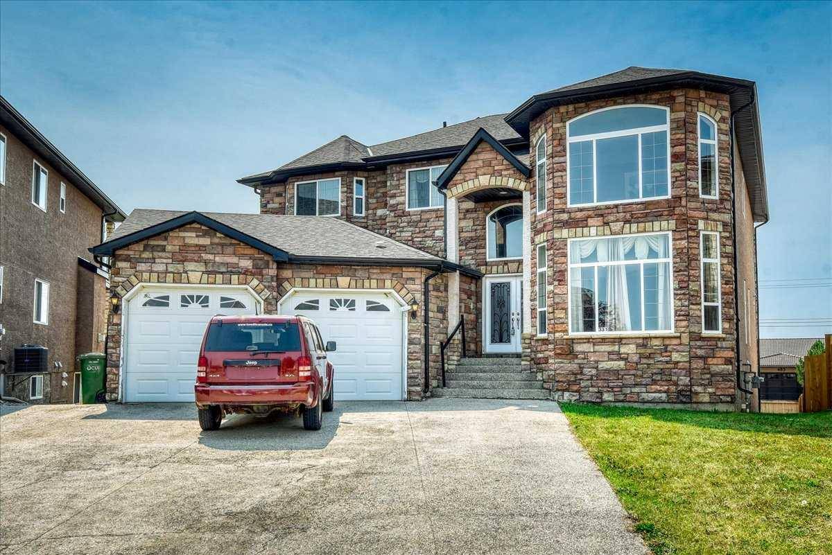 Chestermere, AB T1X 1W3,331 East Lakeview PL