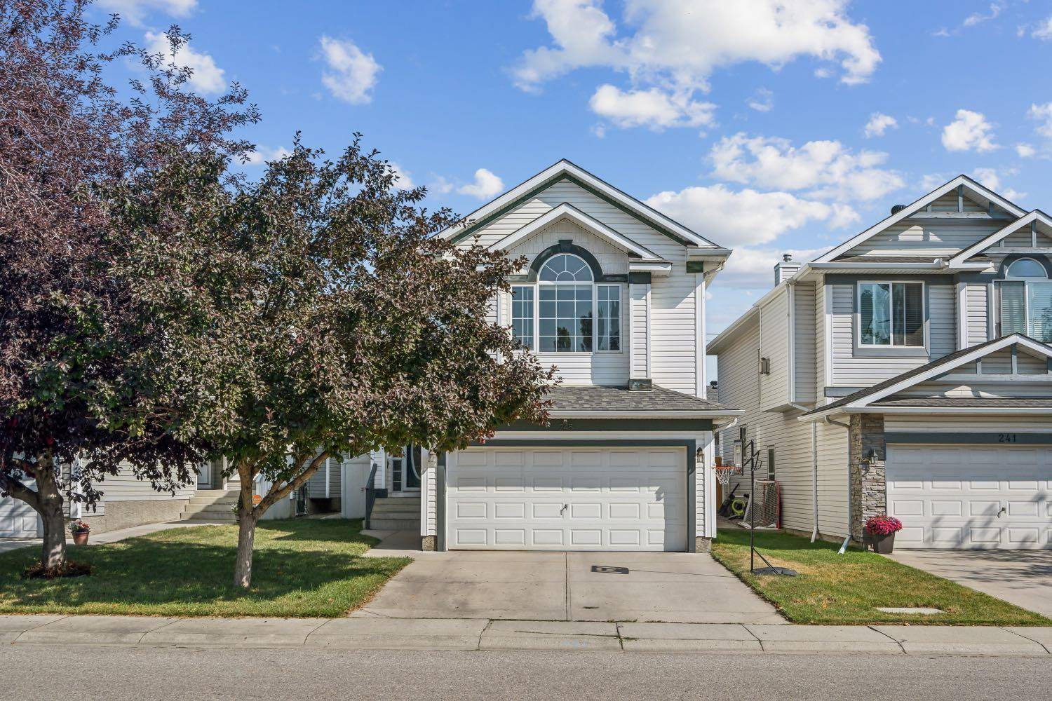 Calgary, AB T2C 4P4,245 River Rock PL SE