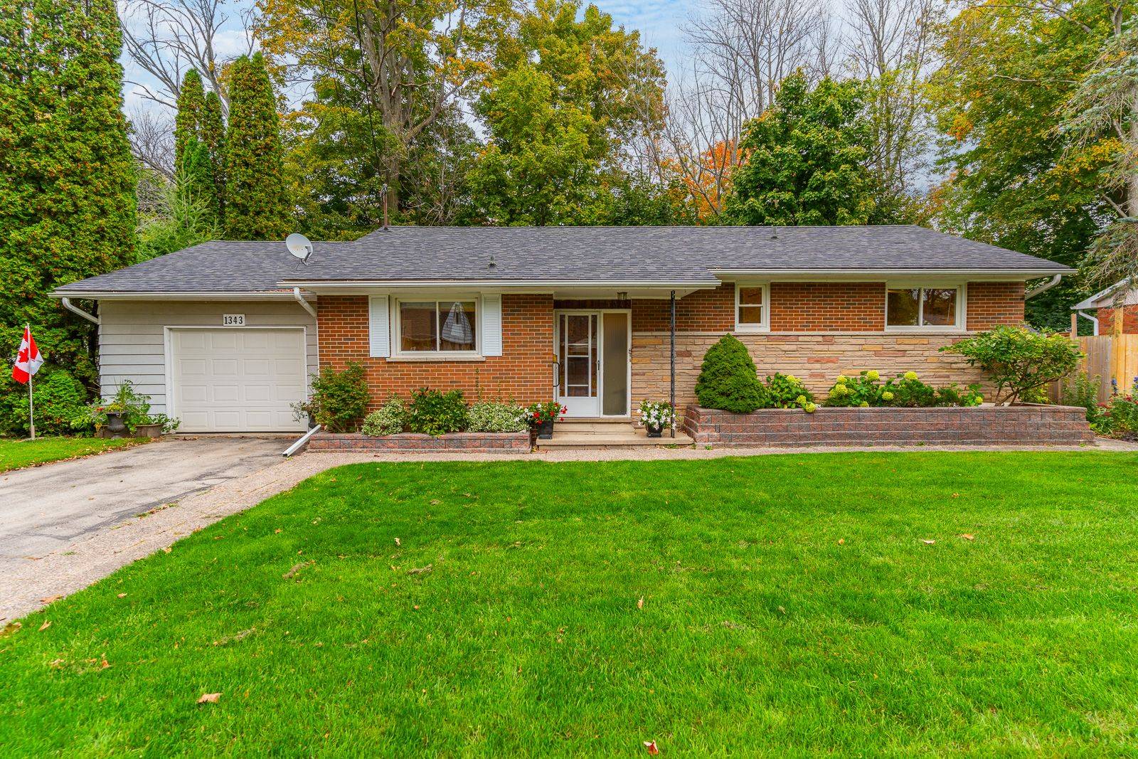 Owen Sound, ON N4K 5K5,1343 7th AVE W