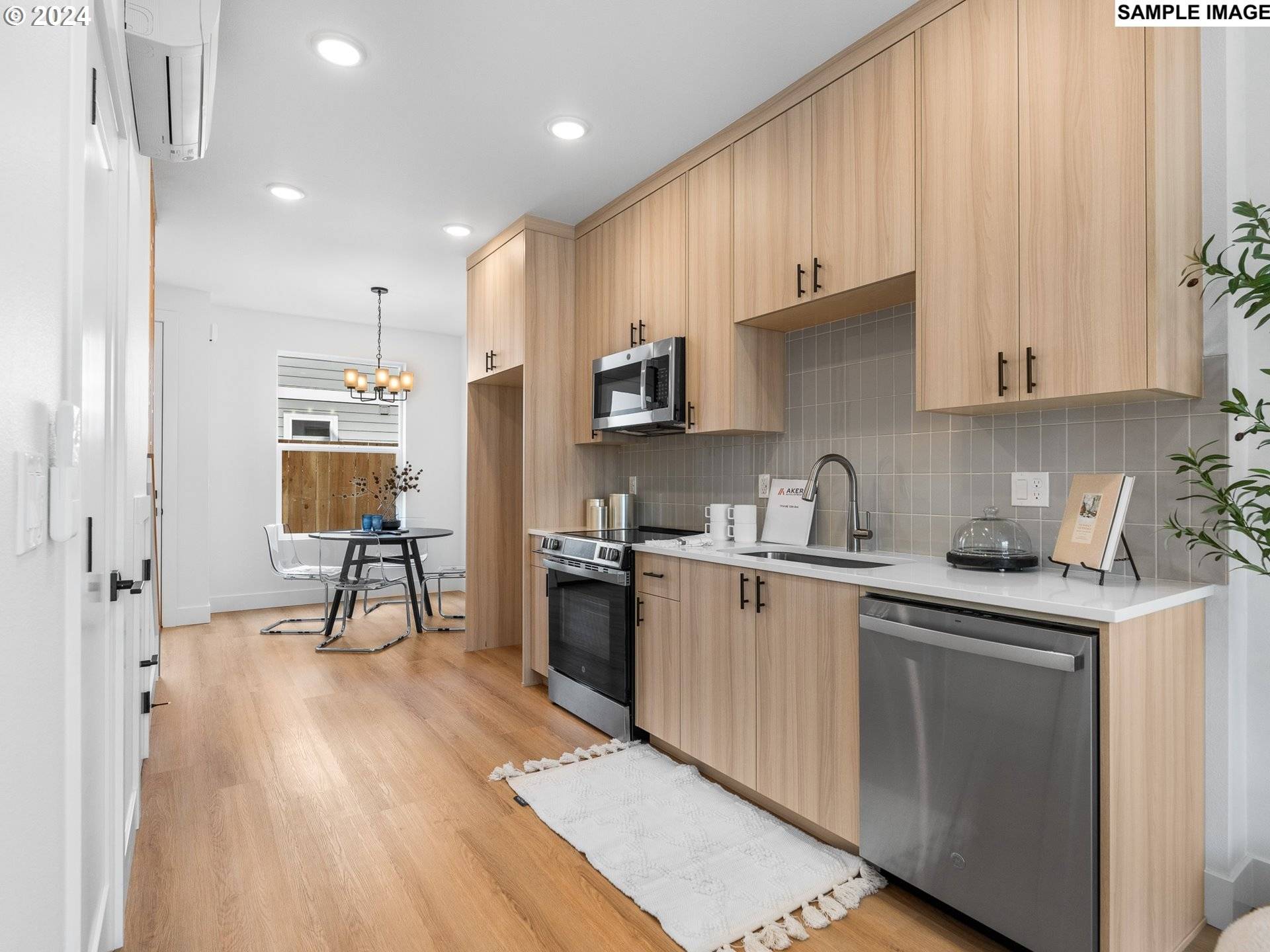 Portland, OR 97211,7114 NE 13th AVE #6