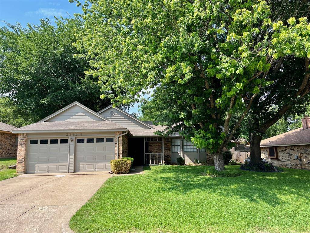 Grand Prairie, TX 75052,2328 Carlisle Court