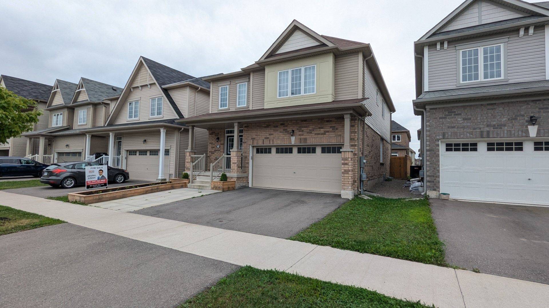 Thorold, ON L3B 5N5,25 Esther CRES