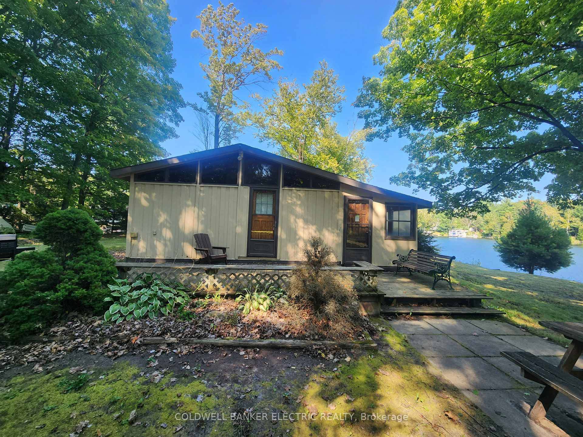 Kawartha Lakes, ON K0M 2T0,53 Hunters LN