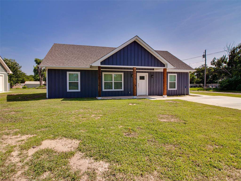 Stroud, OK 74079,318 W Oak Street