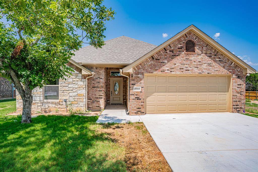 Granbury, TX 76048,2514 Creek Drive