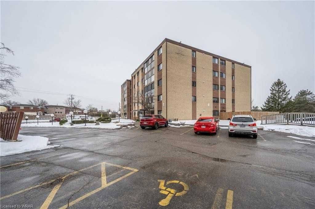 Cambridge, ON N1R 7J6,380 Champlain BLVD #301