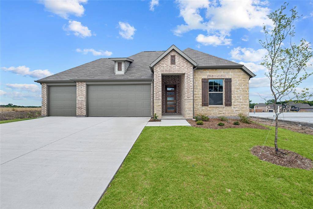 Van Alstyne, TX 75495,1434 Red Clover Avenue