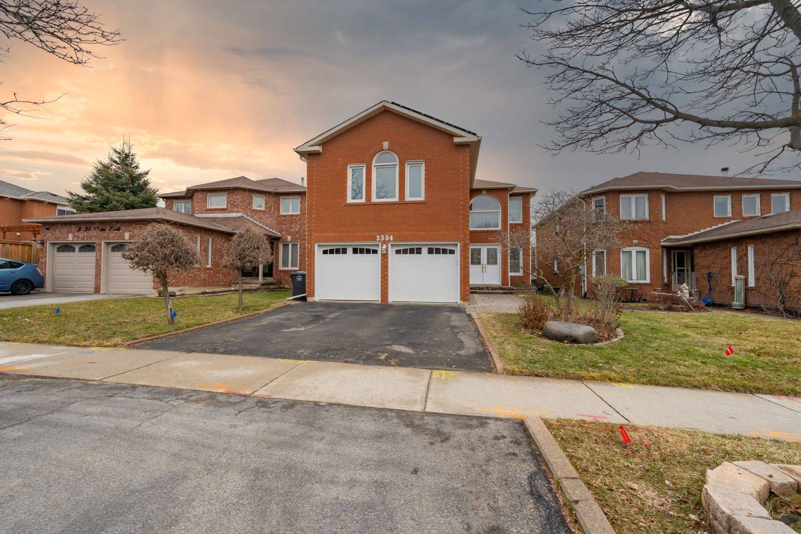 Mississauga, ON L5N 6C9,3334 Pintail CIR