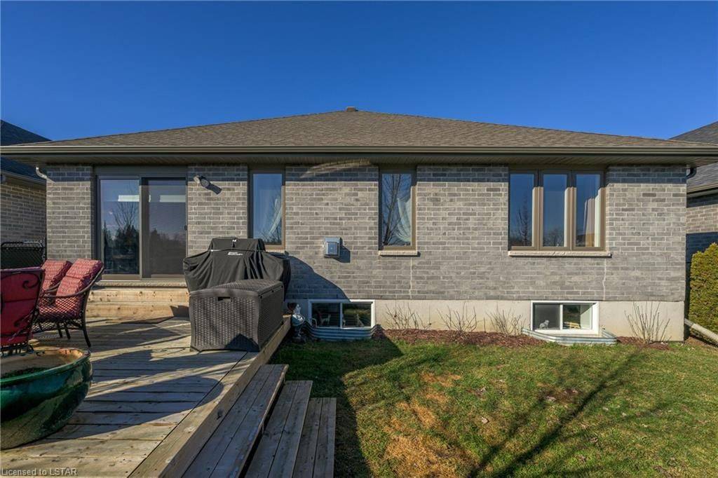 Thames Centre, ON N0M 2P0,38 ELLIOTT TRL #11