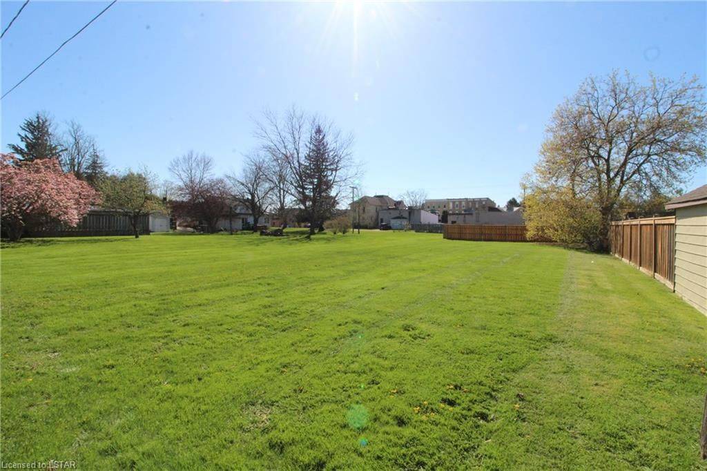 North Middlesex, ON N0M 2K0,LOT 10/PT LOT 11 PEARL ST