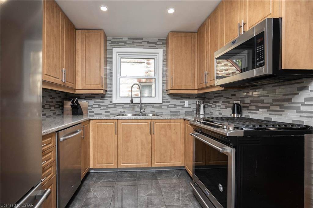 London, ON N5W 2H8,21 GRAYDON ST