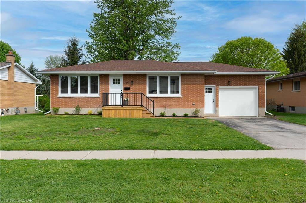 Strathroy-caradoc, ON N7G 1E3,29 HENRY ST