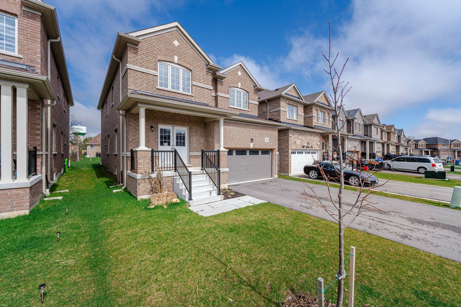 Southgate, ON N0C 1B0,245 Ridley CRES