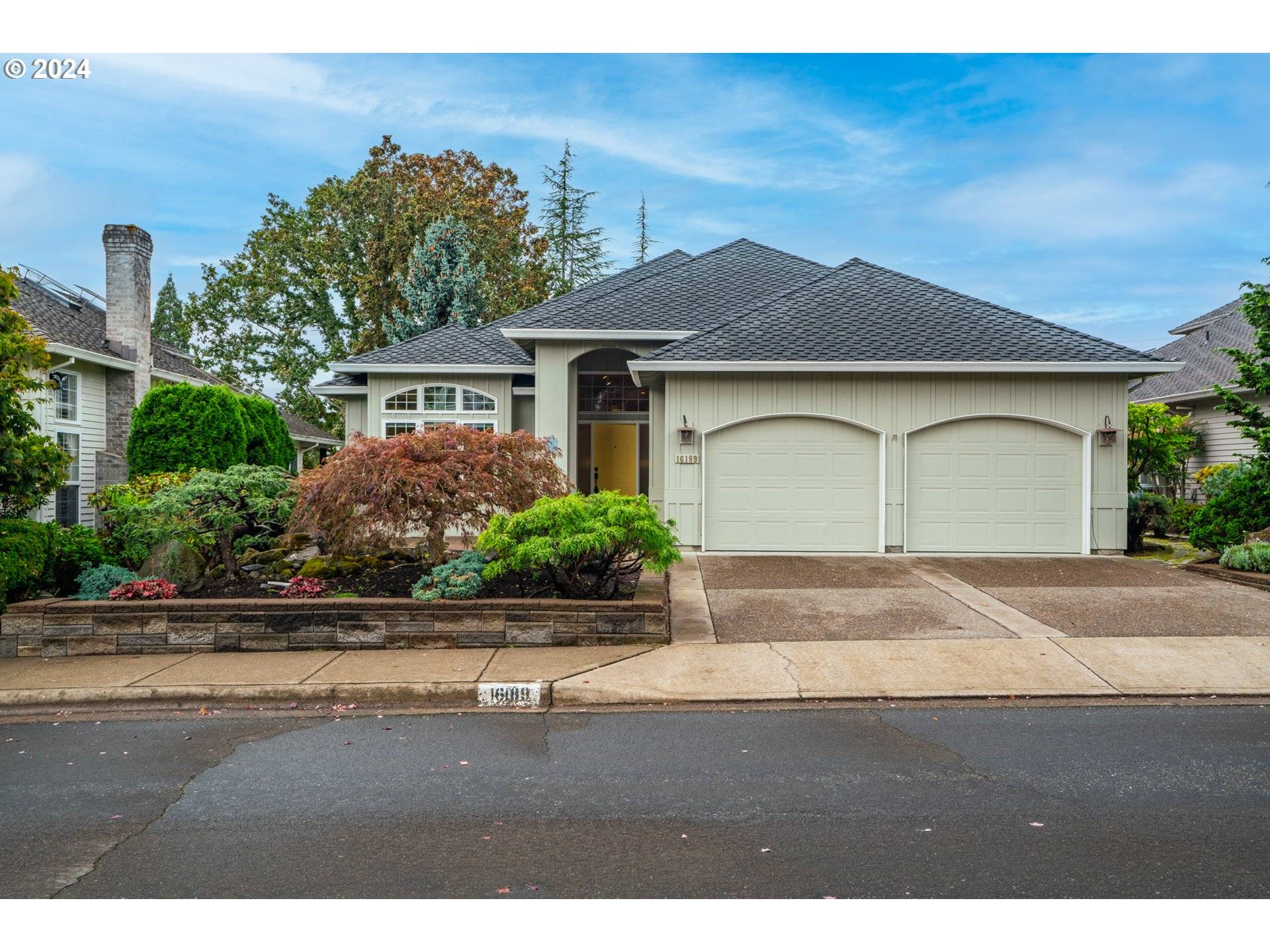 Portland, OR 97229,16189 NW CANTERWOOD WAY