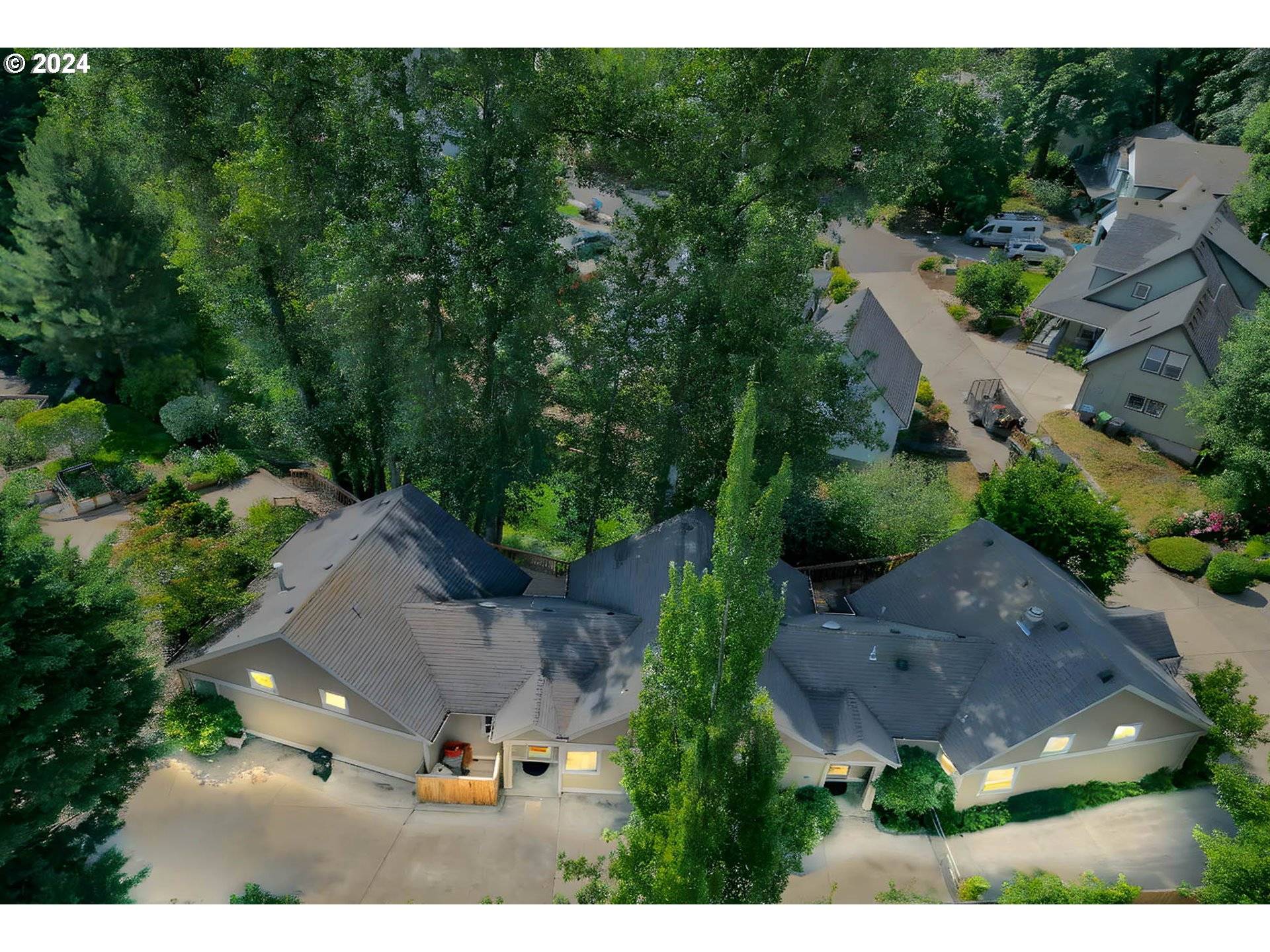 Eugene, OR 97404,4385 BERRY LN