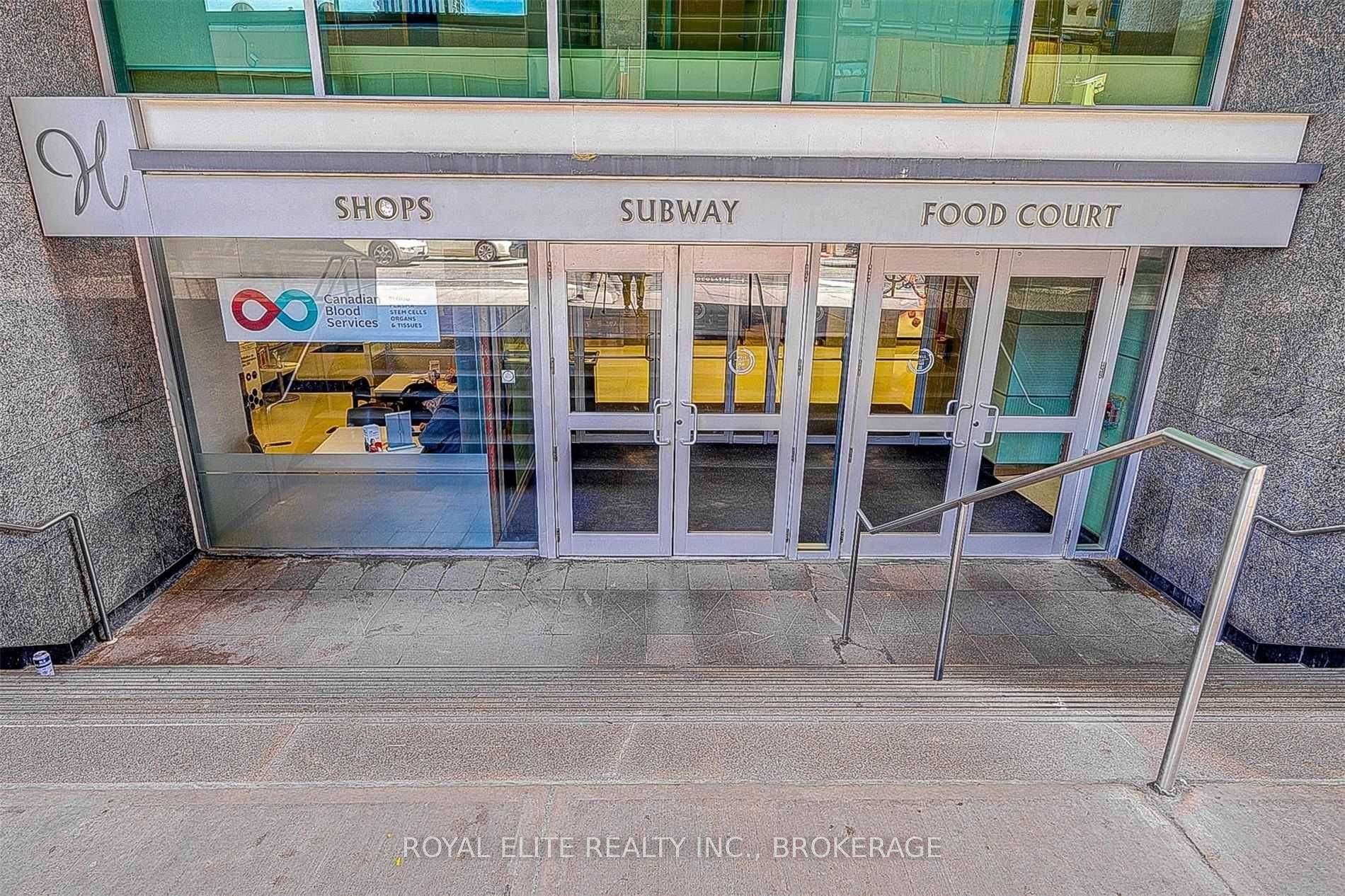 Toronto C09, ON M4W 1A8,2 Bloor ST E #F5