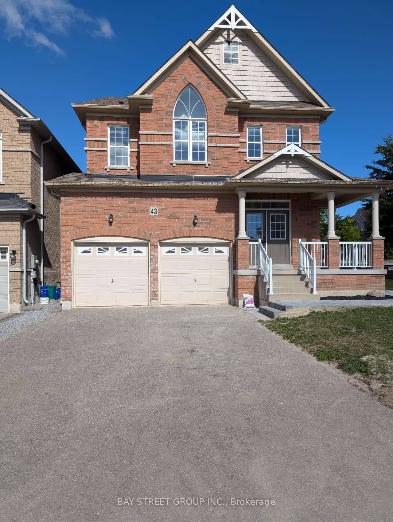 East Gwillimbury, ON L9N 0B7,43 Herefordshire CRES #UNIT 2