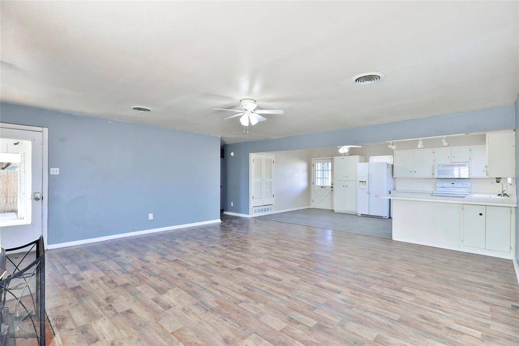 Baird, TX 79504,341 Callowhill Street