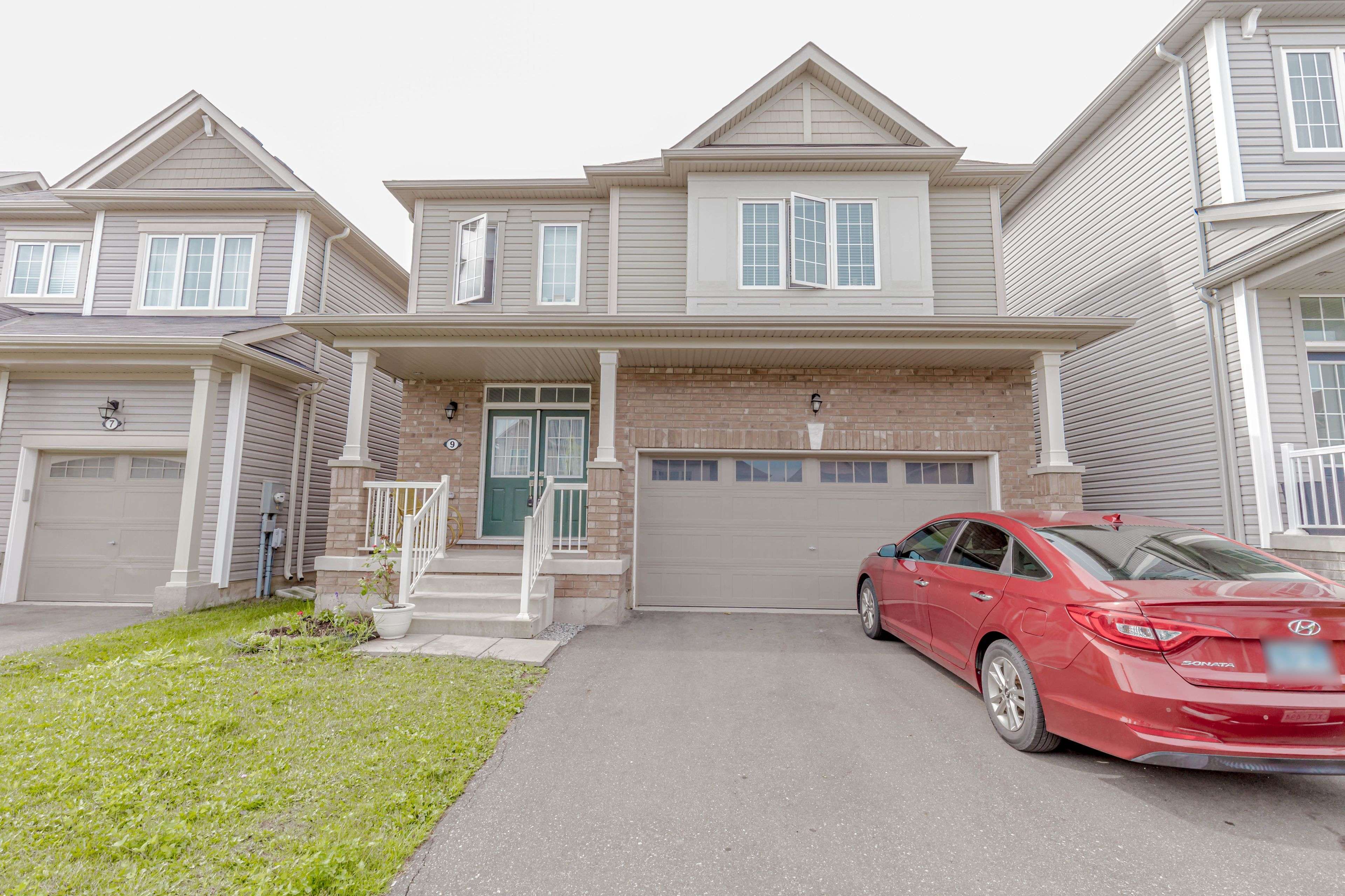 Thorold, ON L4B 5N5,9 Cloy DR