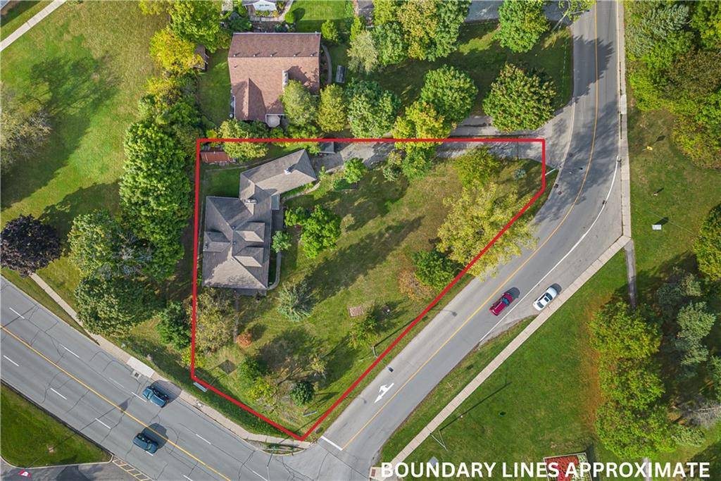 21 FIRST AVE, Welland, ON L3C 1X7