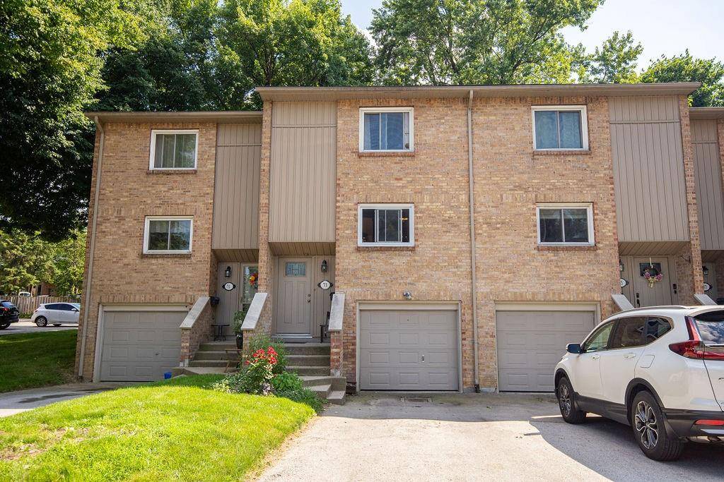 73 FONTHILL Road, Hamilton, ON L9C 6T1