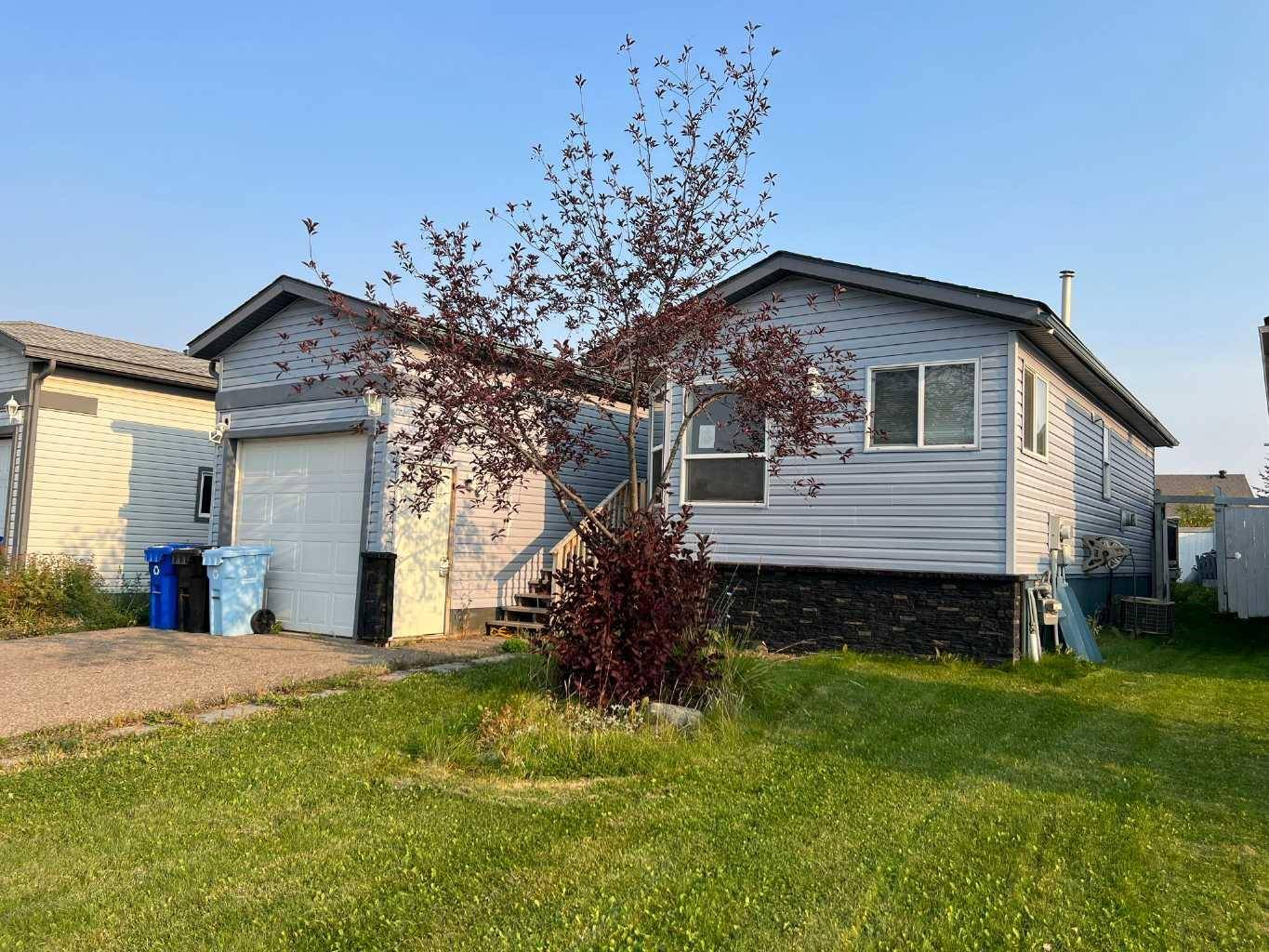 Fort Mcmurray, AB T9K 2R6,533 Mckinlay CRES