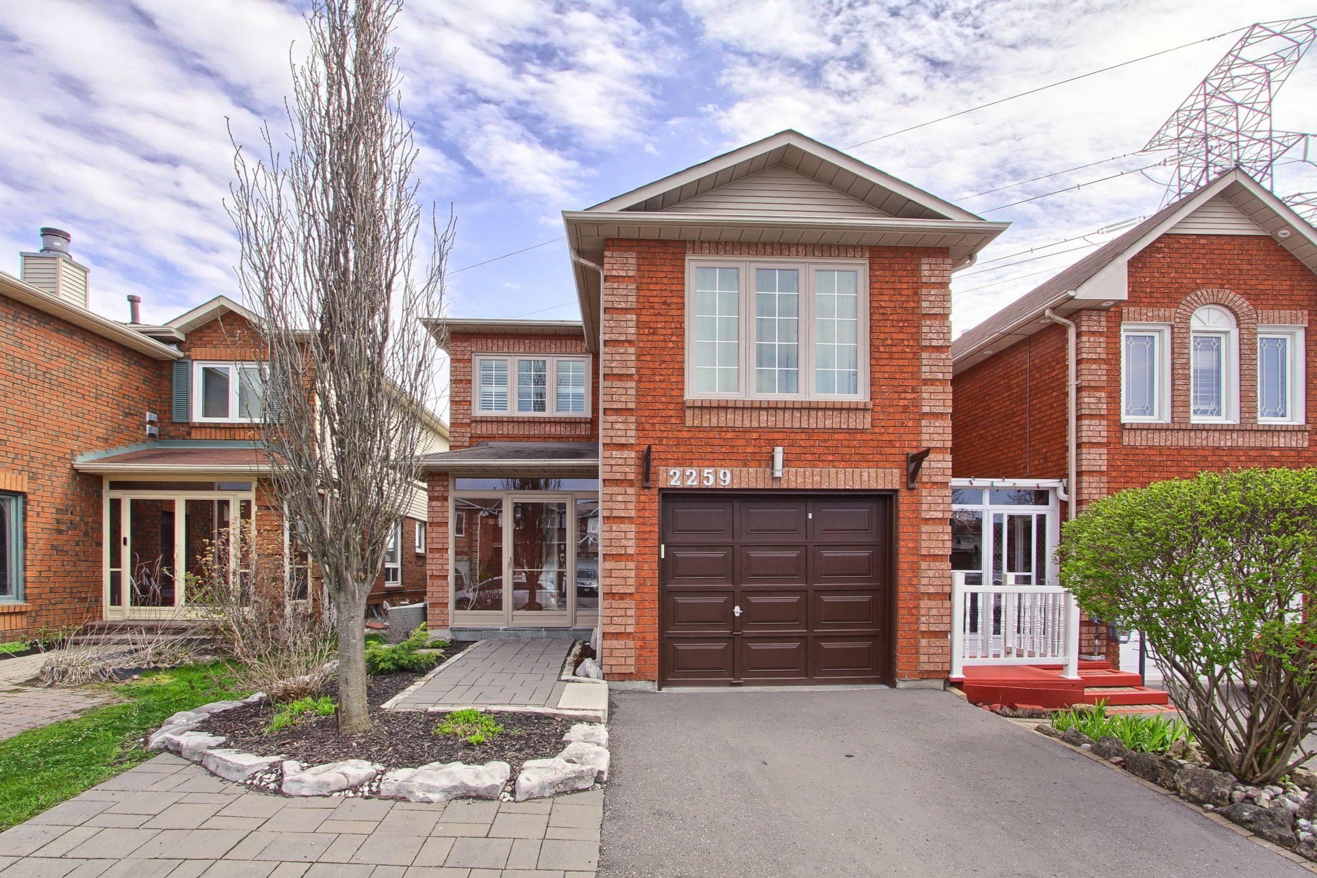 Durham, ON L1X 2R7,2259 Wildwood CRES