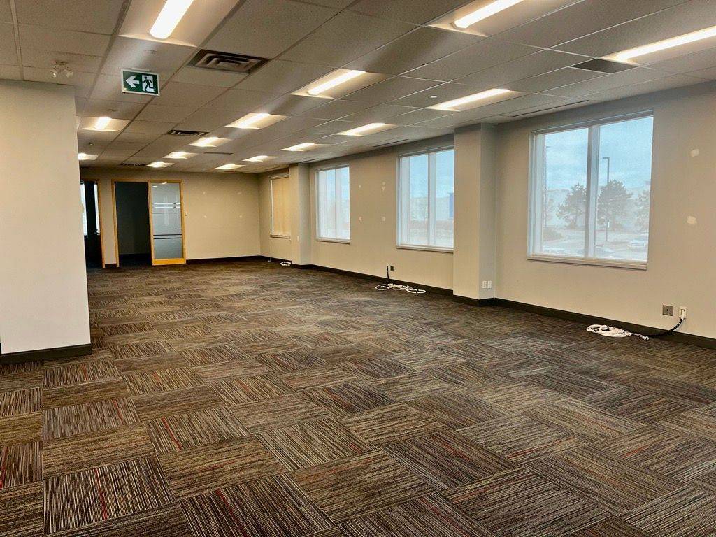 231 Oak Park BLVD #205-206, Oakville, ON L6H 7S8