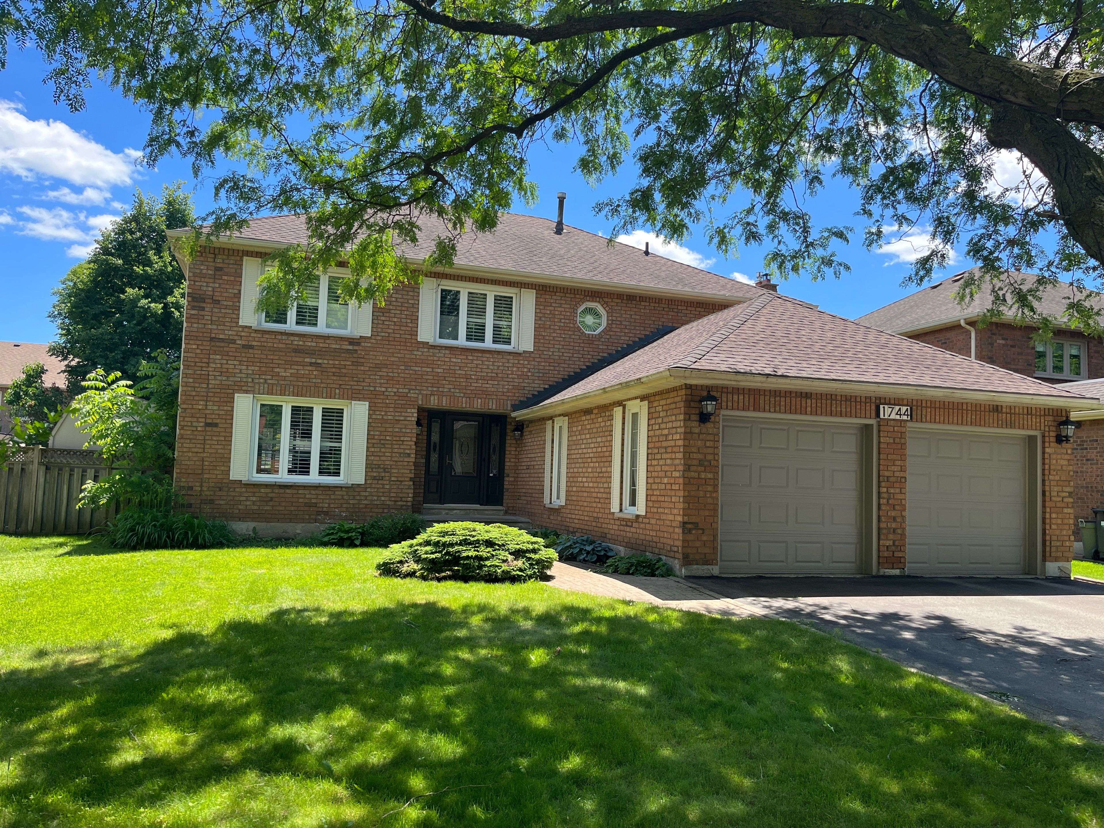 Mississauga, ON L5M 3H3,1744 Delderfield CRES