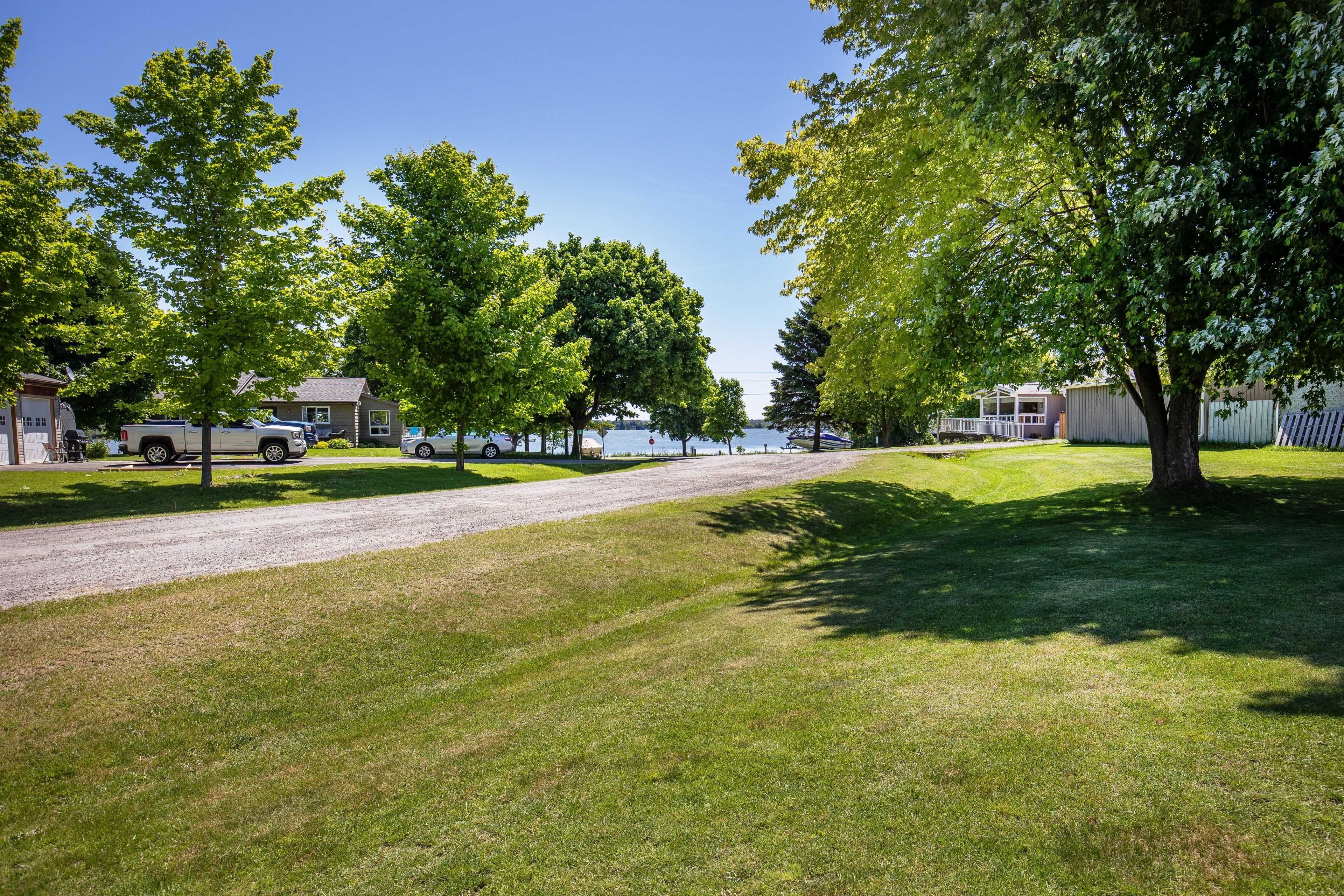 Kawartha Lakes, ON K0M 2C0,9 Pleasantview CRES