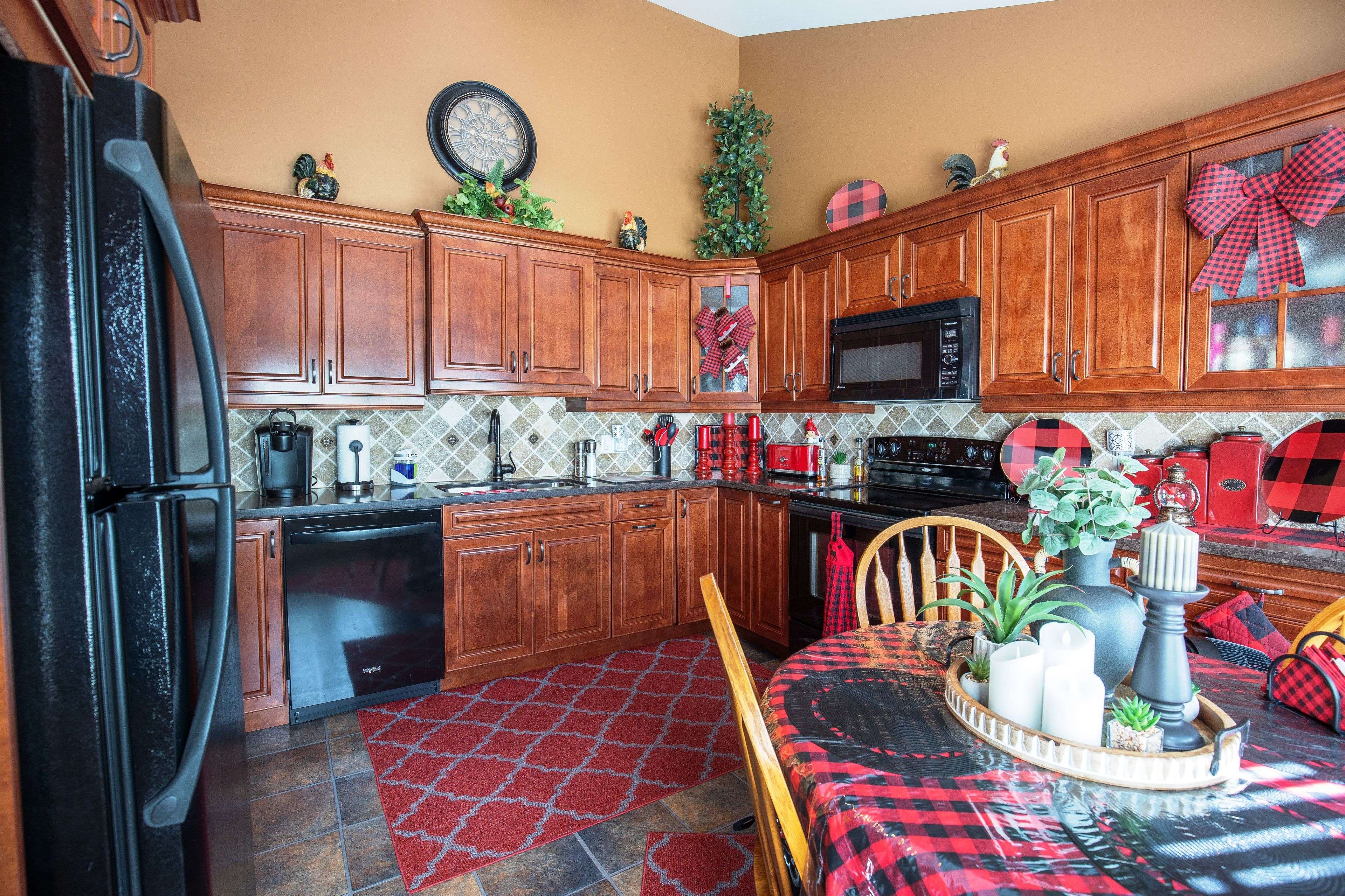 Kawartha Lakes, ON K0M 2C0,9 Pleasantview CRES