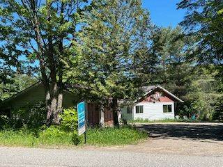 Muskoka, ON P1H 1Y2,90 Lindgren RD W