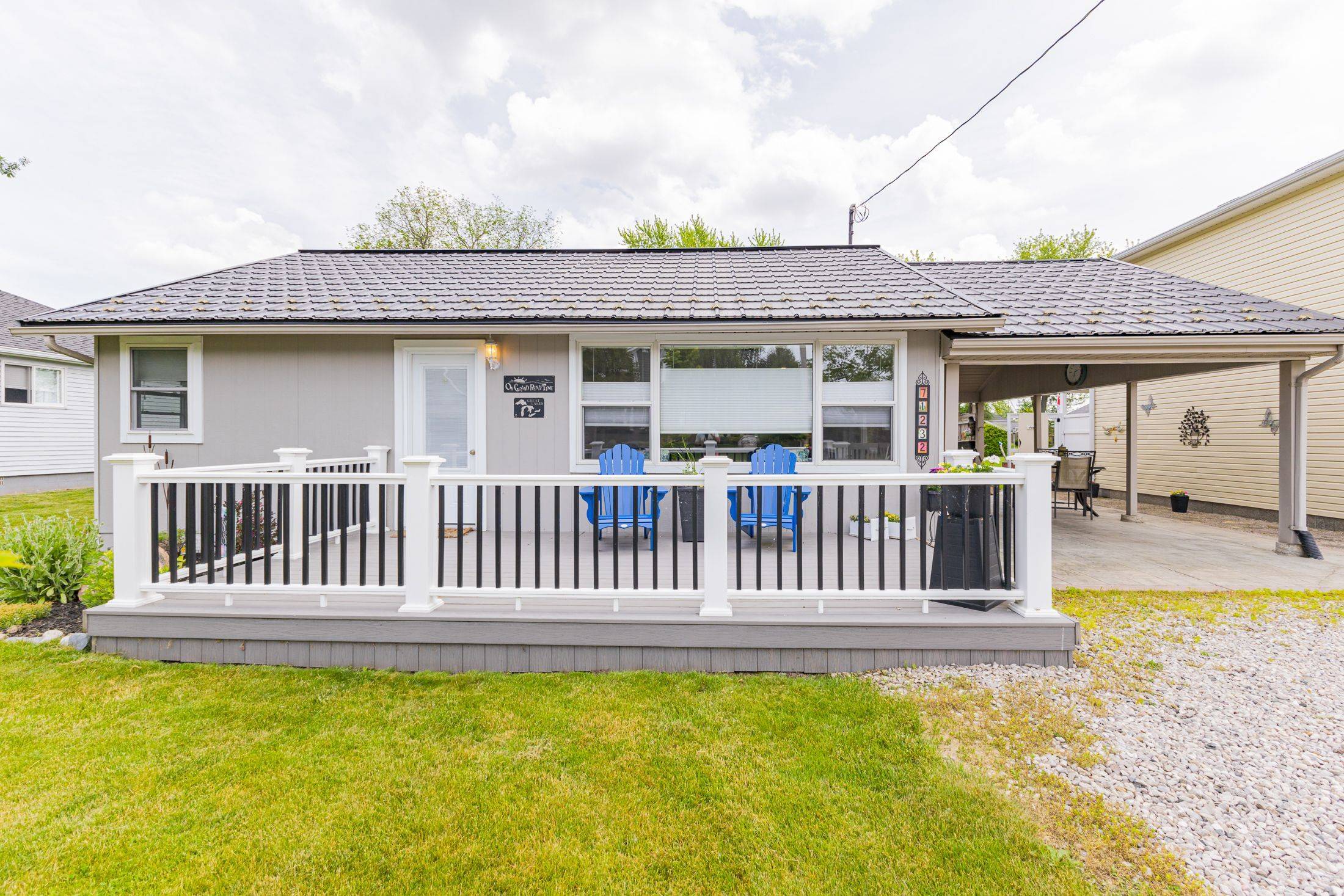 Bluewater, ON N0M 1N0,71232 Anne ST