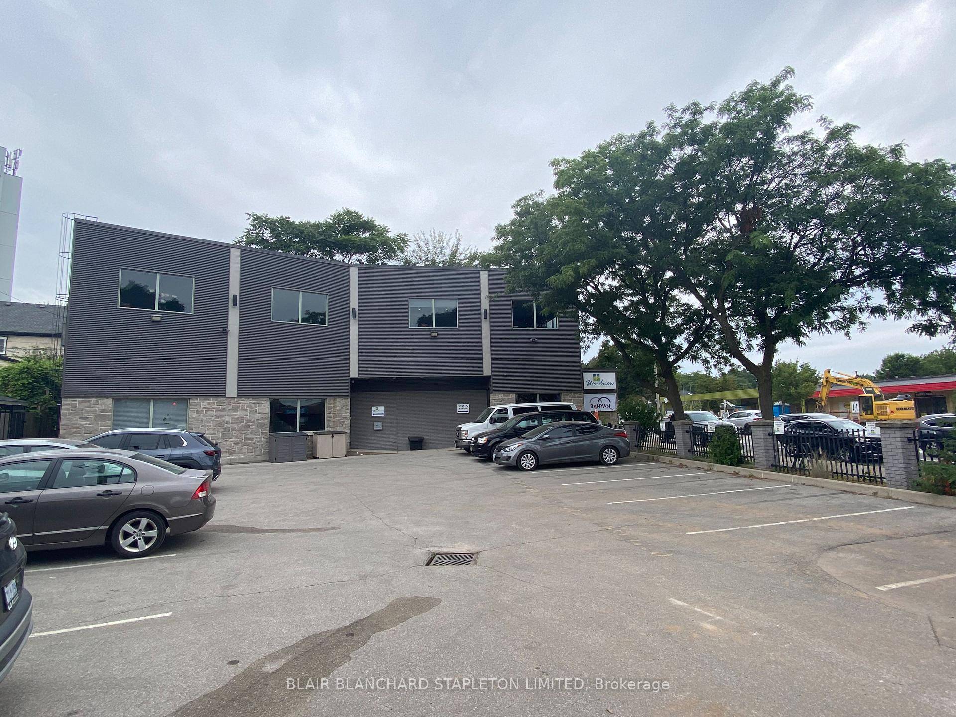 Hamilton, ON L8R 3K3,435 York BLVD #2