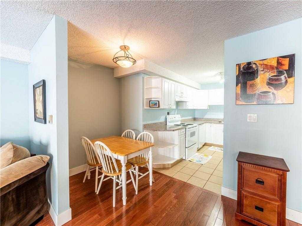 Calgary, AB T3C0V9,1234 14 AVE SW #204