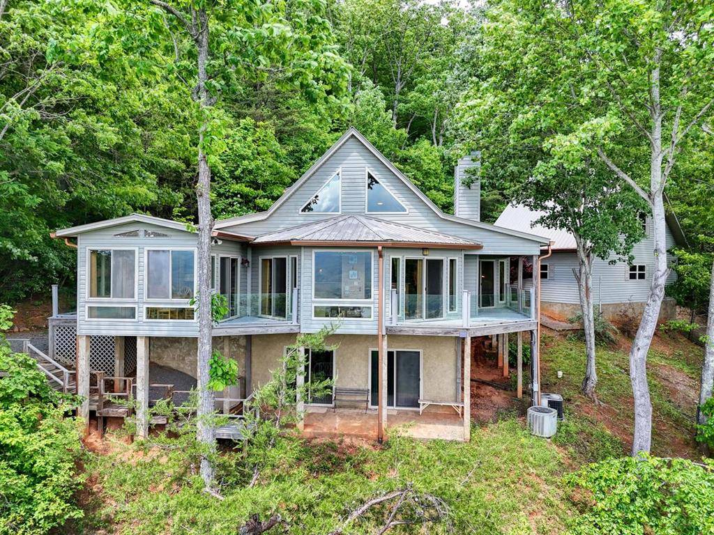 Hiawassee, GA 30546,174 Buck Ridge