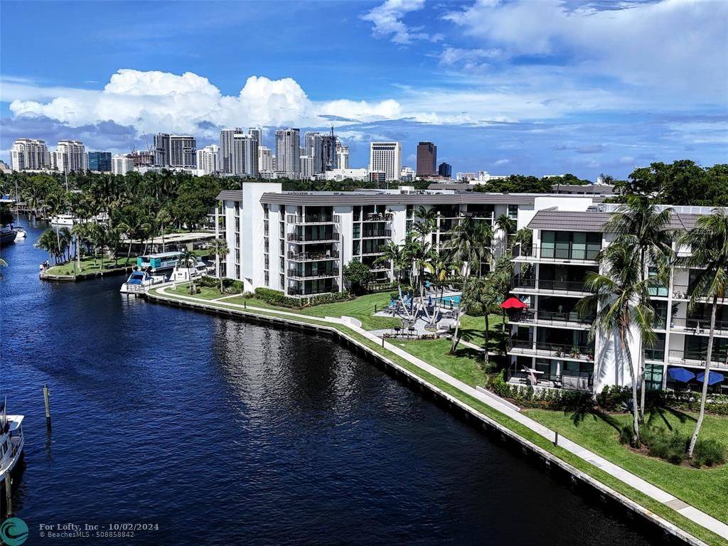 Fort Lauderdale, FL 33315,900 River Reach Dr  #120