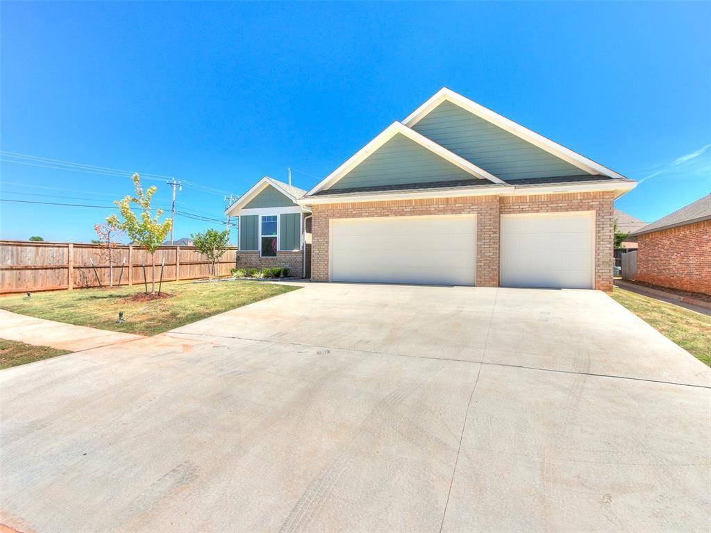 Edmond, OK 73012,17828 Morning Sky Court