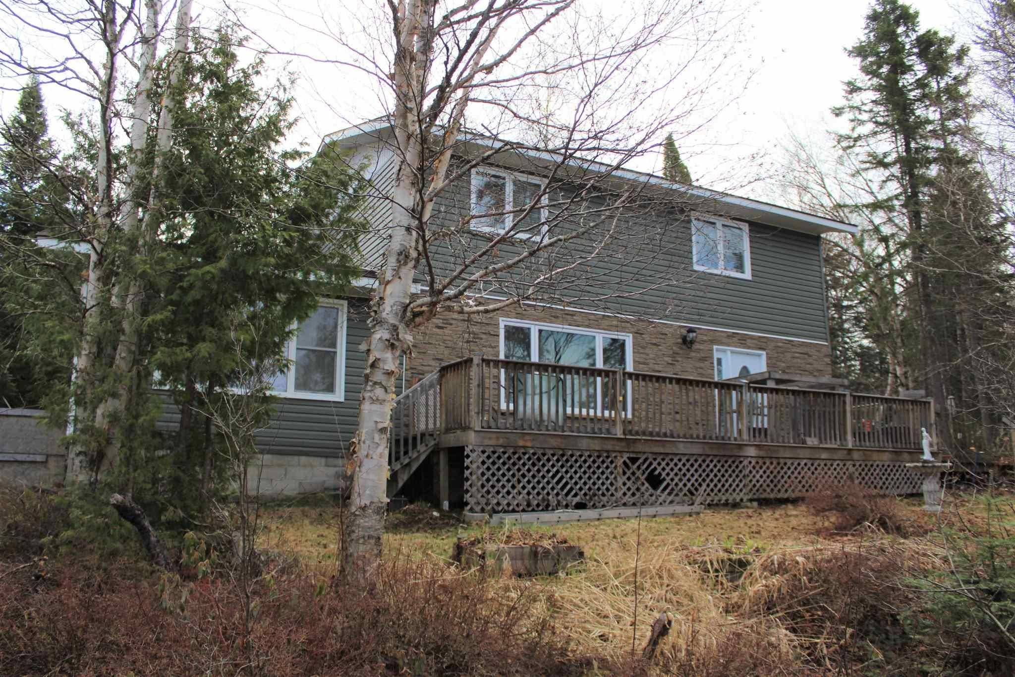 Iroquois Falls, ON P2N 3J1,39 Pinetree RD